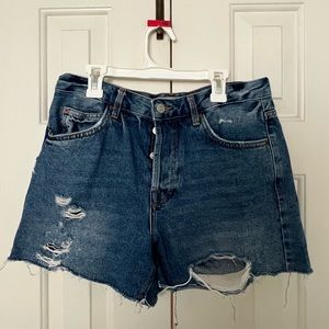 Top Shop Denim shorts 💌
